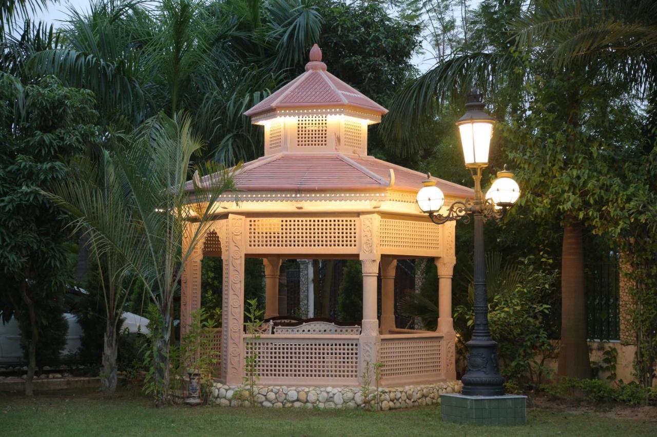 Mann The Palm Retreat Lucknow Exterior foto