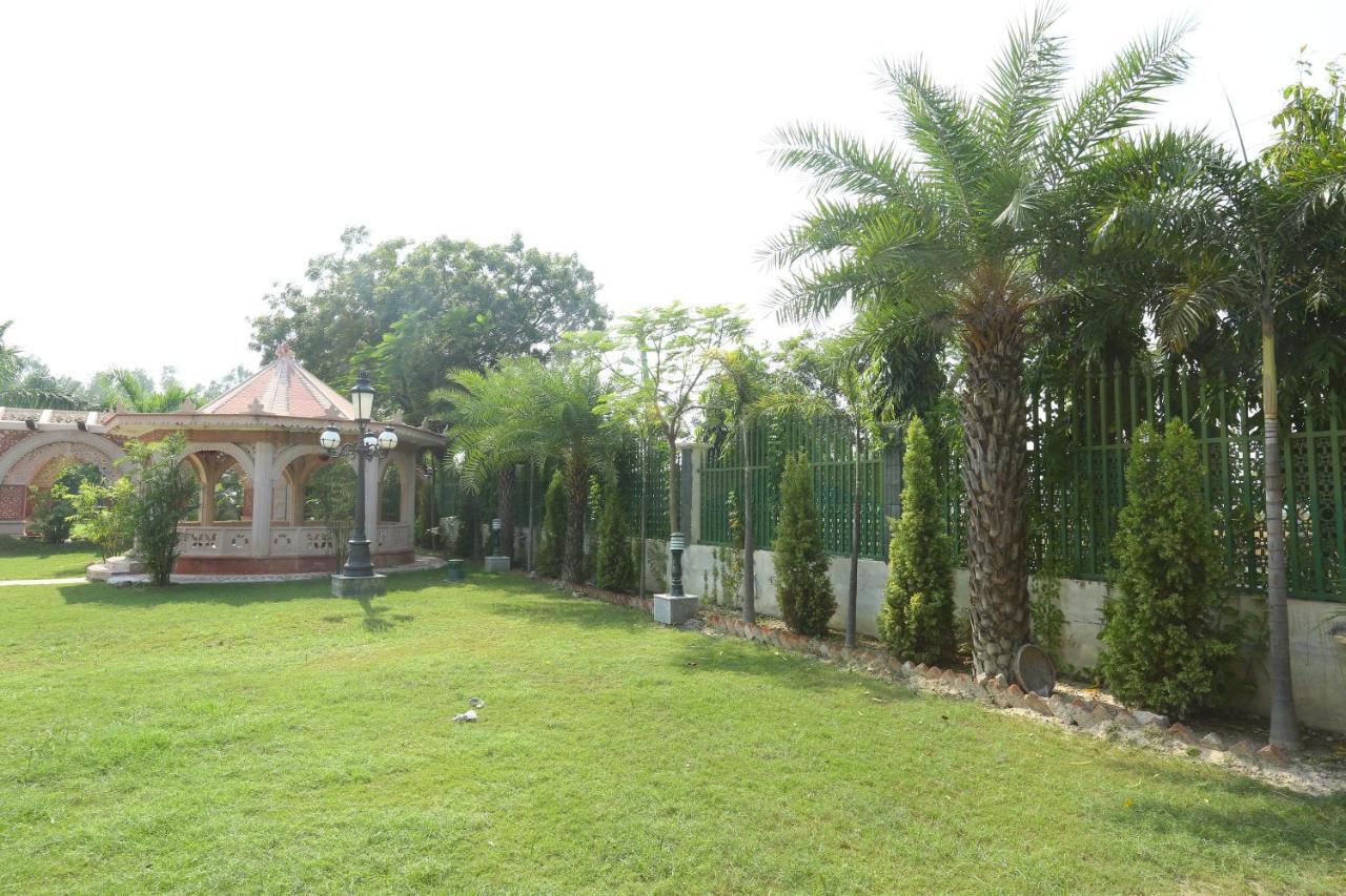Mann The Palm Retreat Lucknow Exterior foto