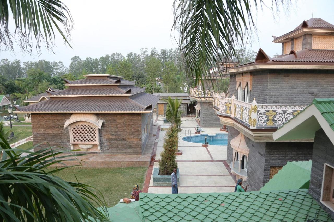 Mann The Palm Retreat Lucknow Exterior foto