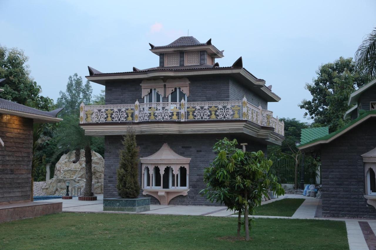 Mann The Palm Retreat Lucknow Exterior foto