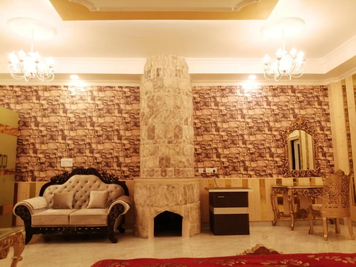 Mann The Palm Retreat Lucknow Exterior foto