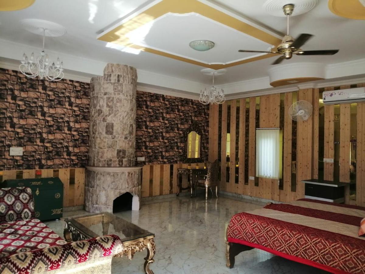 Mann The Palm Retreat Lucknow Exterior foto