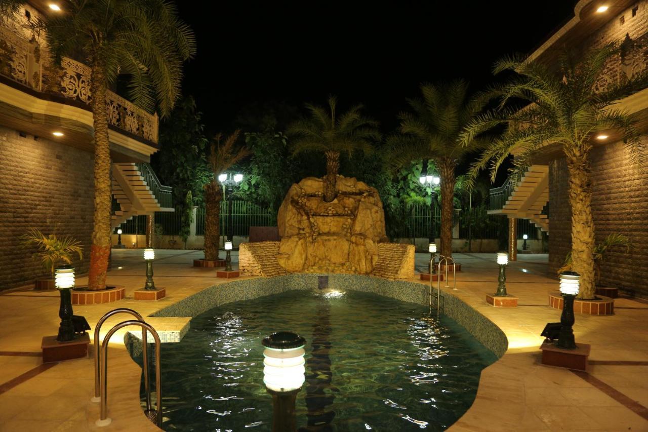 Mann The Palm Retreat Lucknow Exterior foto