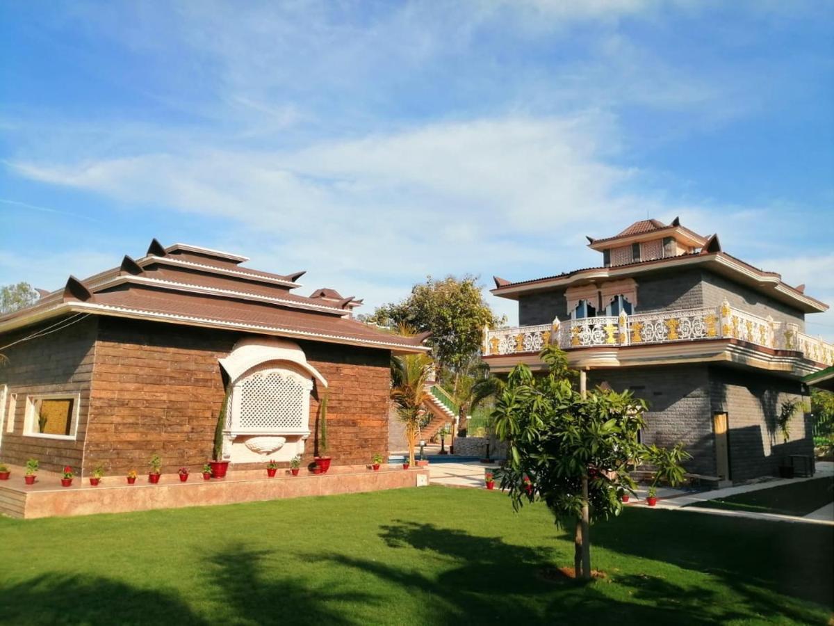 Mann The Palm Retreat Lucknow Exterior foto