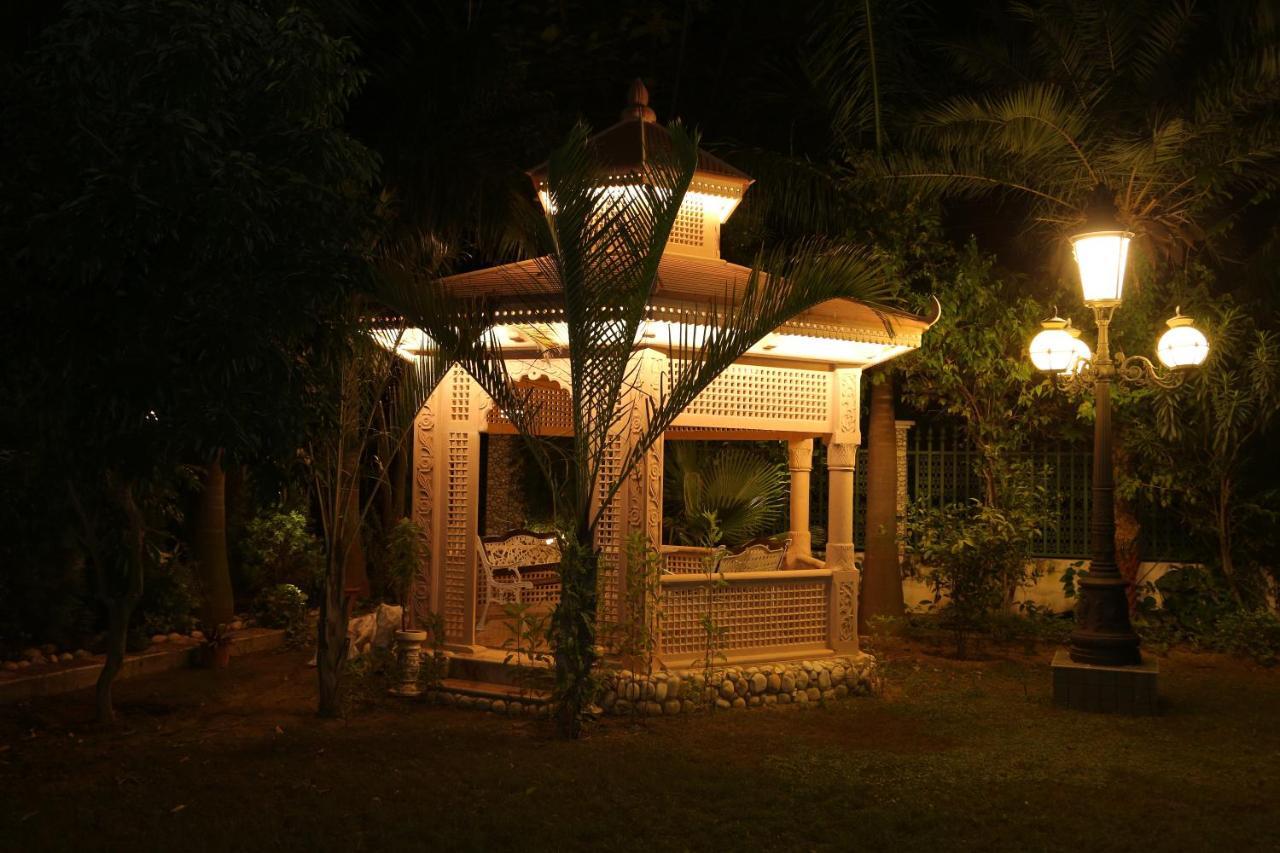 Mann The Palm Retreat Lucknow Exterior foto